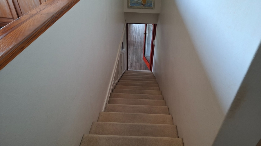 5 Bedroom Property for Sale in Blue Bend Eastern Cape